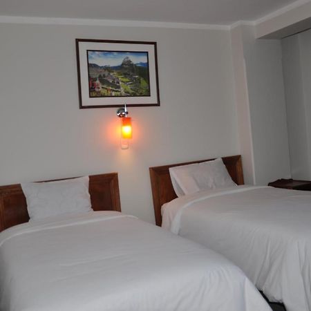 Cesar'S Hotel Peru Puno Bagian luar foto