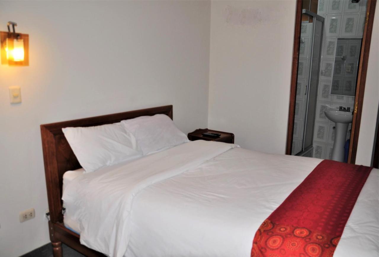Cesar'S Hotel Peru Puno Bagian luar foto